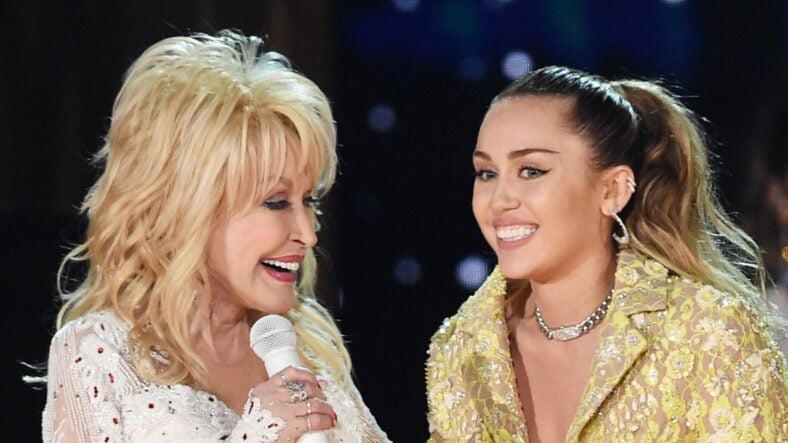 Miley Cyrus pays tribute to Dolly Parton