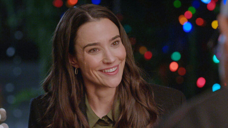 Rhiannon Fish in Who's Coming for Christmas movie on Hallmark