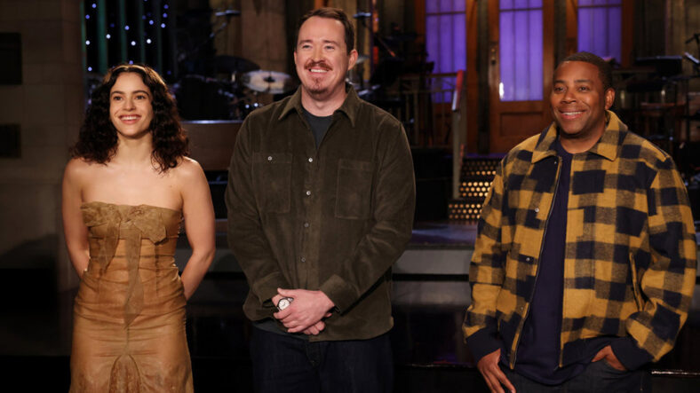 Photo of Rosalia, Shane Gillis and Kenan Thompson recording promos for Saturday Night Live