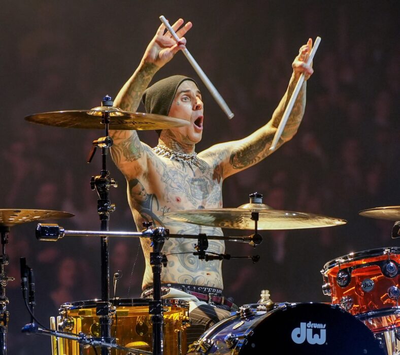 Travis Barker undergoes surgery