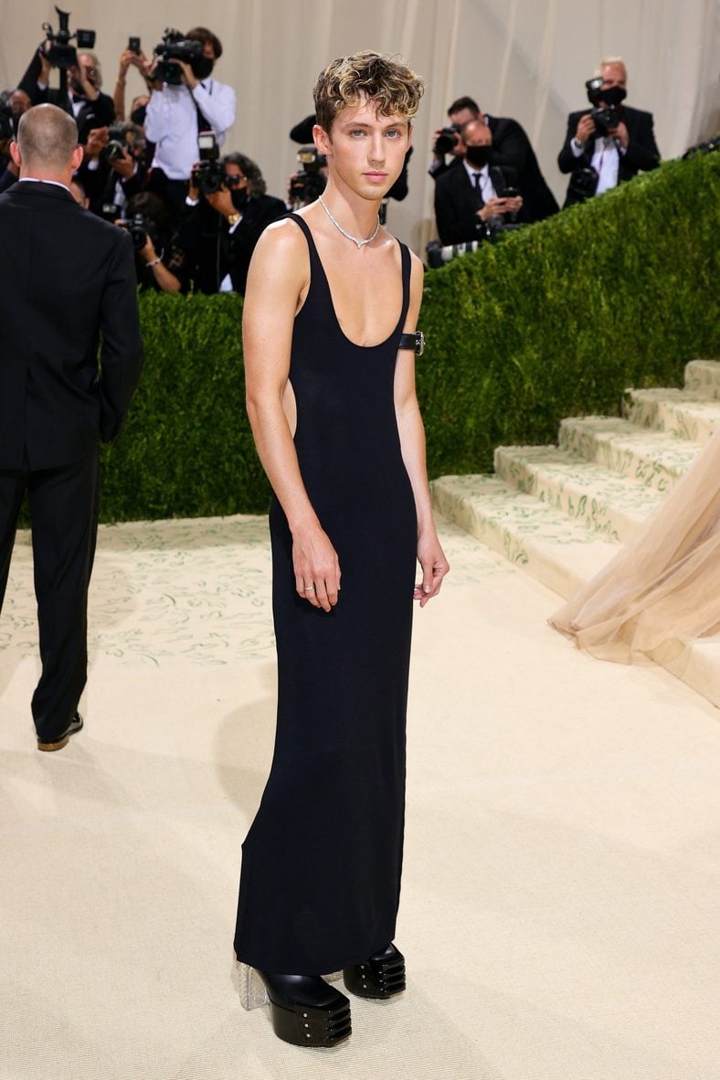 Troye Sivan poses at the 2021 Met Gala
